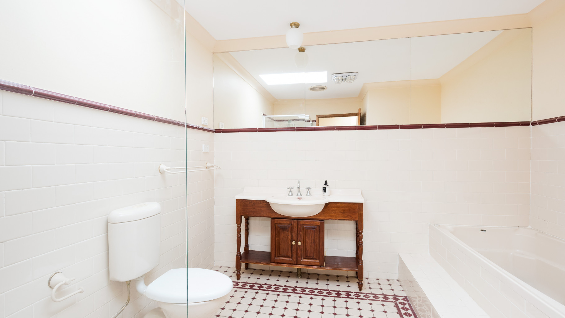 12 Spoonbill Avenue, Woronora Heights - Thumbnail 8