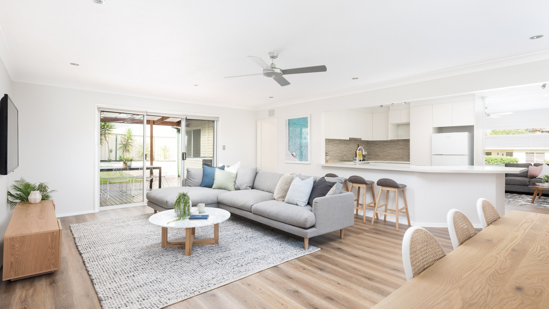 8 Kiewa Place, Kirrawee - Thumbnail 2