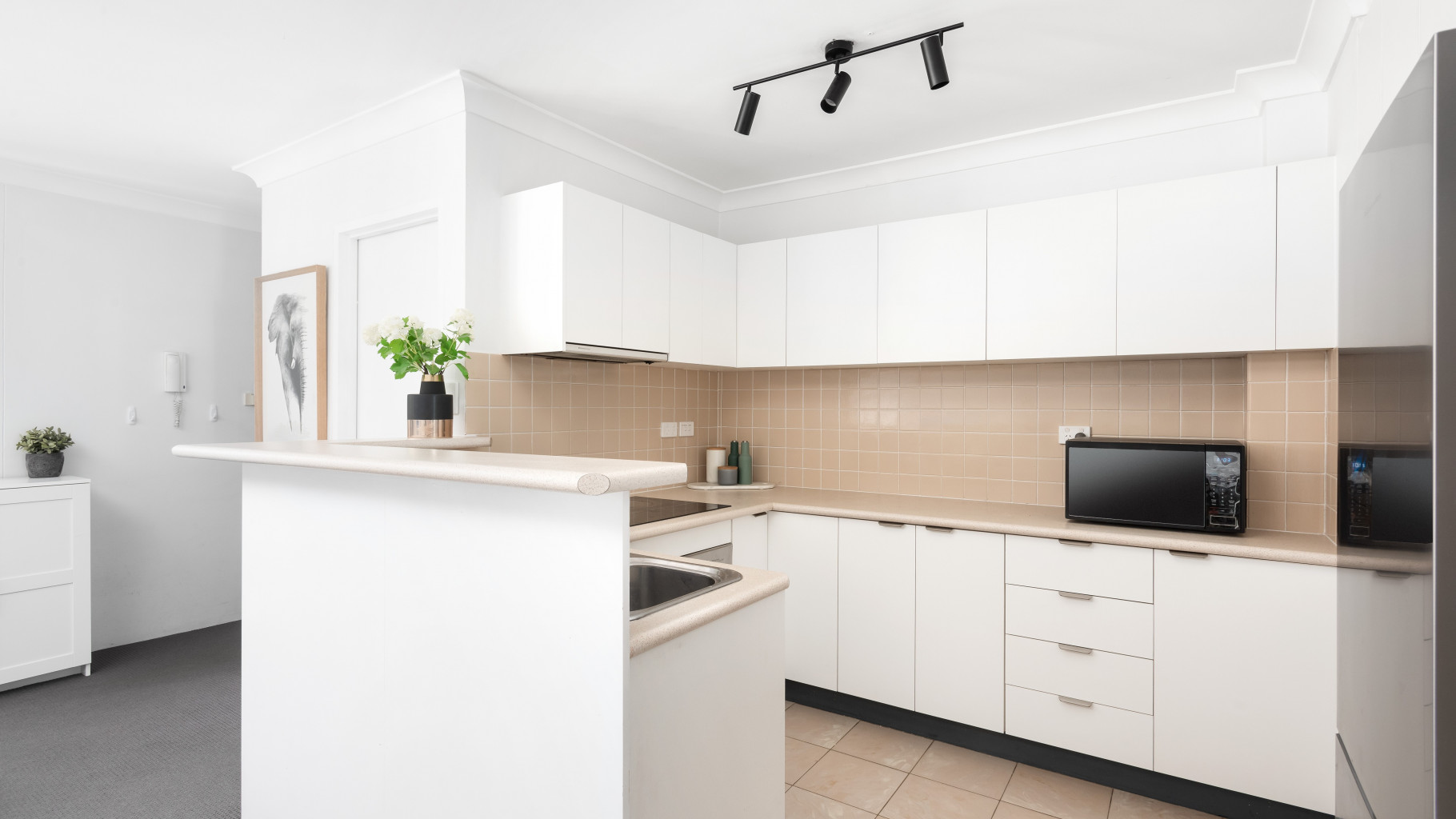 Unit 30/50-56 Merton Street, Sutherland - Thumbnail 2