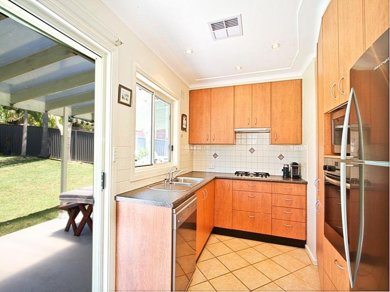 14 Logan Street, Loftus - Thumbnail 5