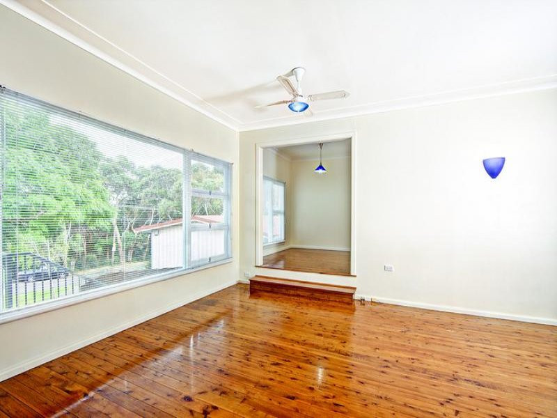 49 Spur Crescent, Loftus - Thumbnail 3