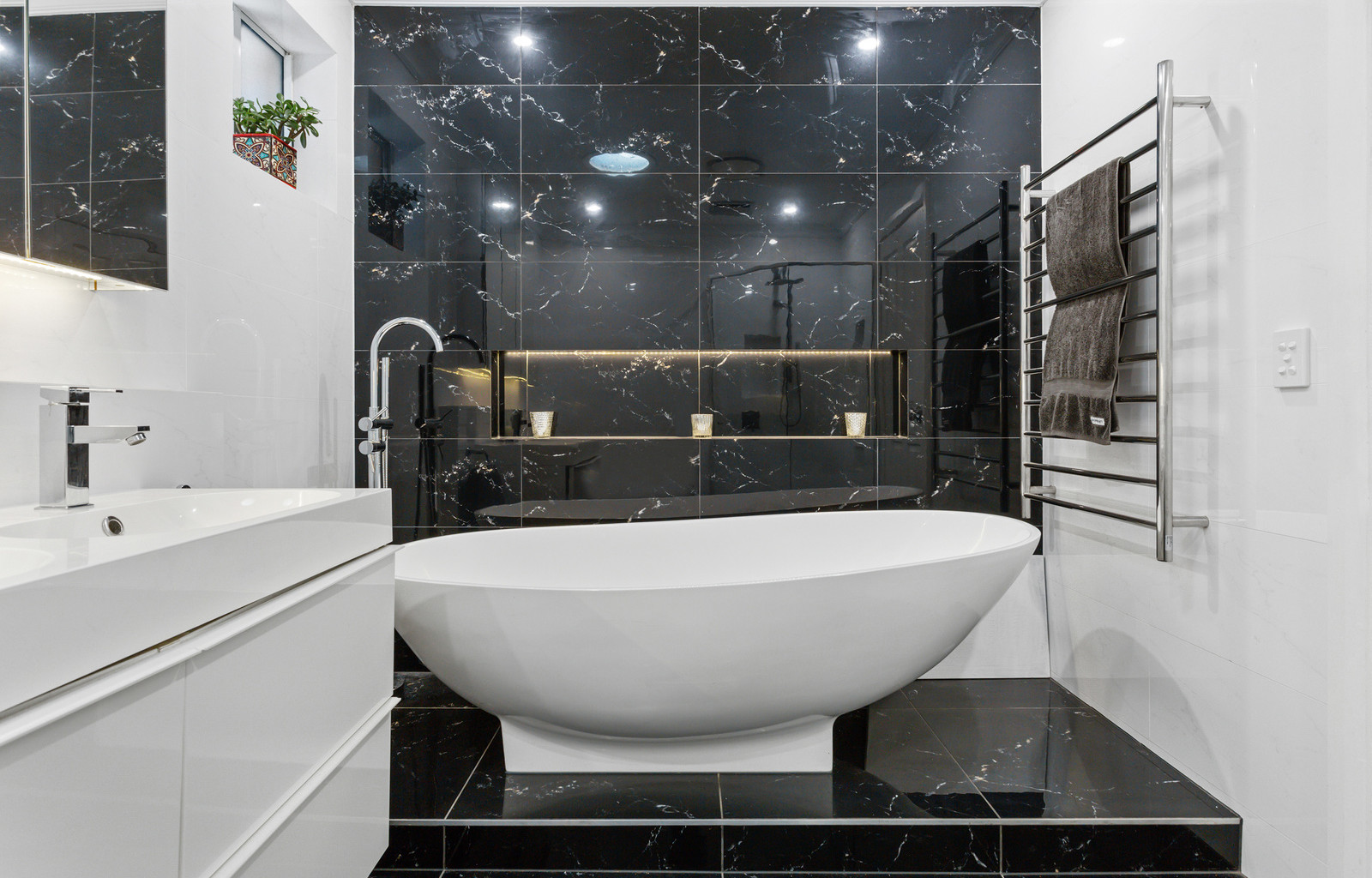 29 Harrison Avenue, Bonnet Bay - Thumbnail 7