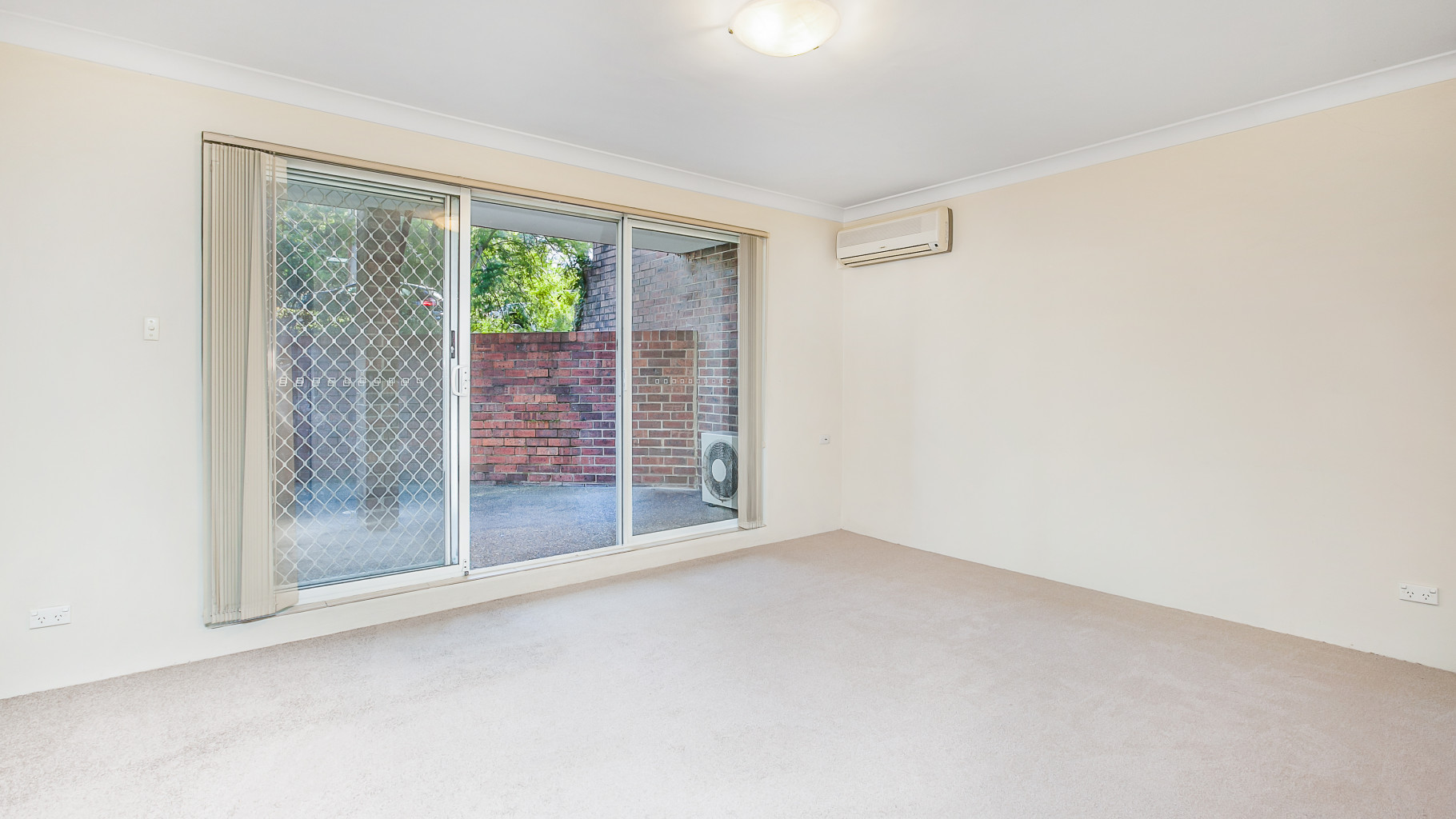 10/2 Railway Crescent, Jannali - Thumbnail 2