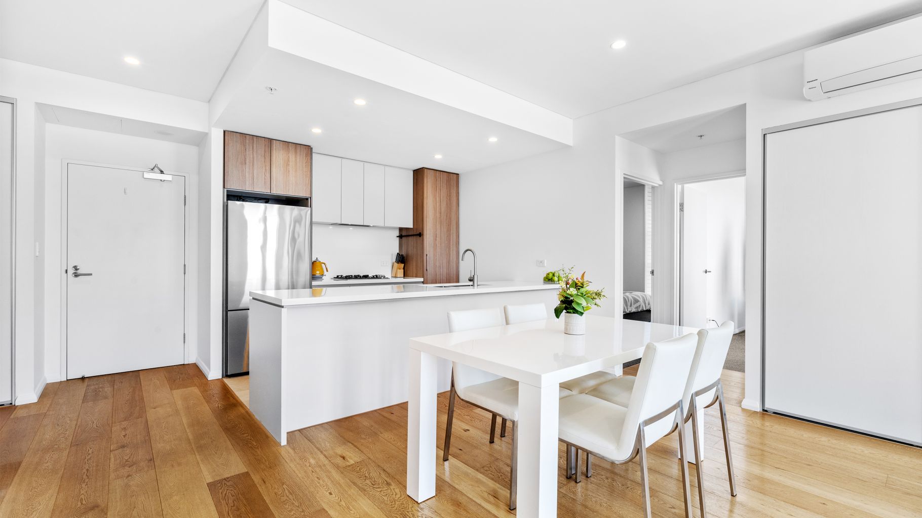 601/5 Village Place, Kirrawee - Thumbnail 2