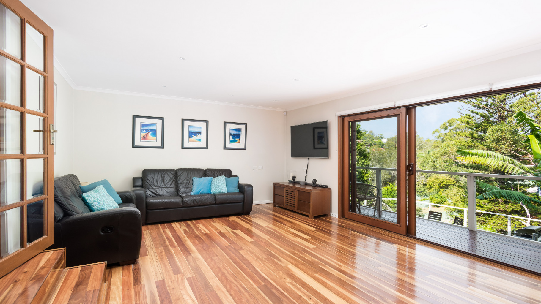 56 Loves Avenue, Oyster Bay - Thumbnail 3