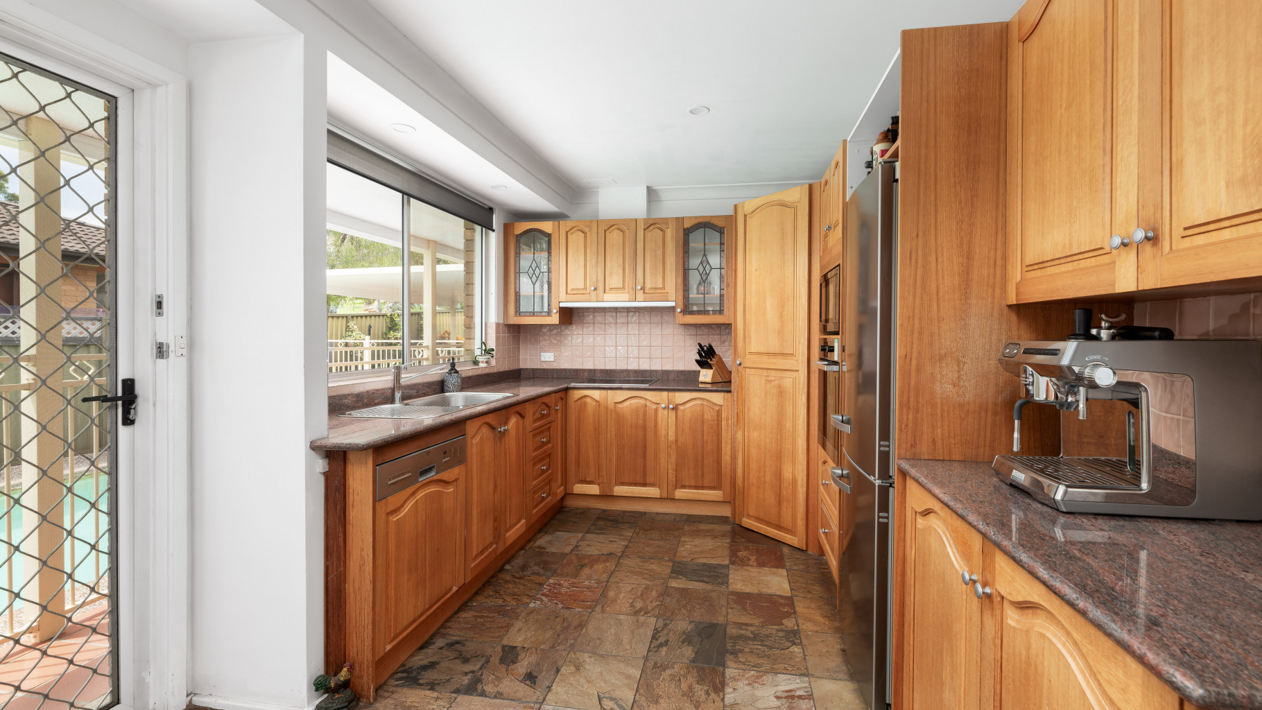 115 Ninth Avenue, Loftus - Thumbnail 3