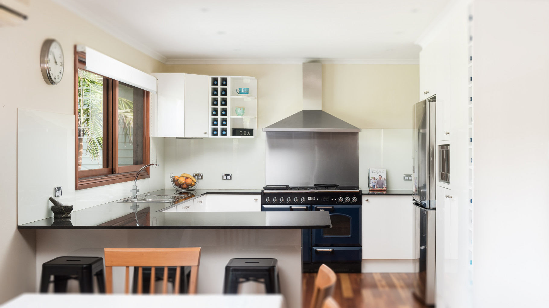 56 Loves Avenue, Oyster Bay - Thumbnail 2