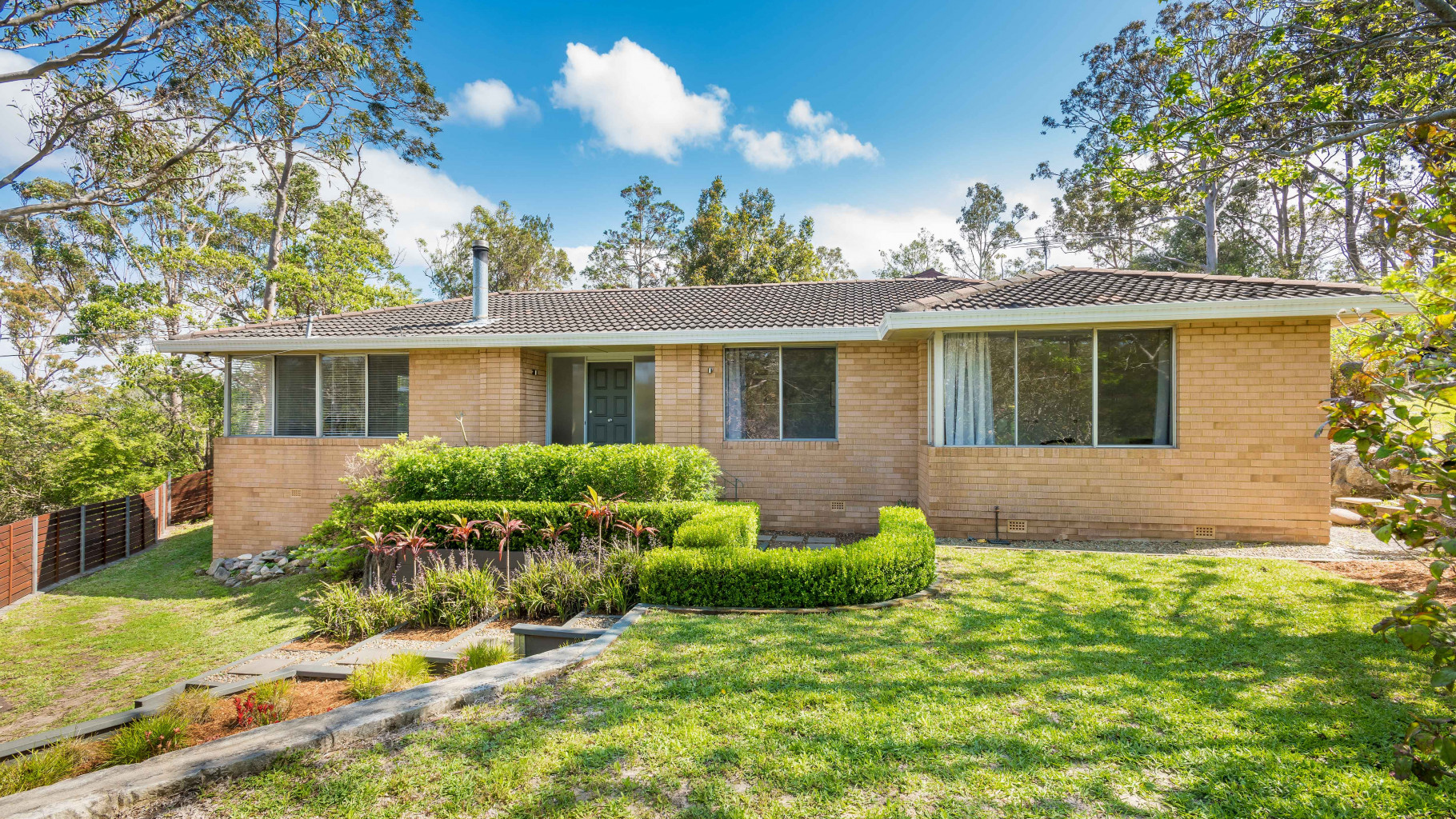 91 Ninth  Avenue, Loftus - Thumbnail 2
