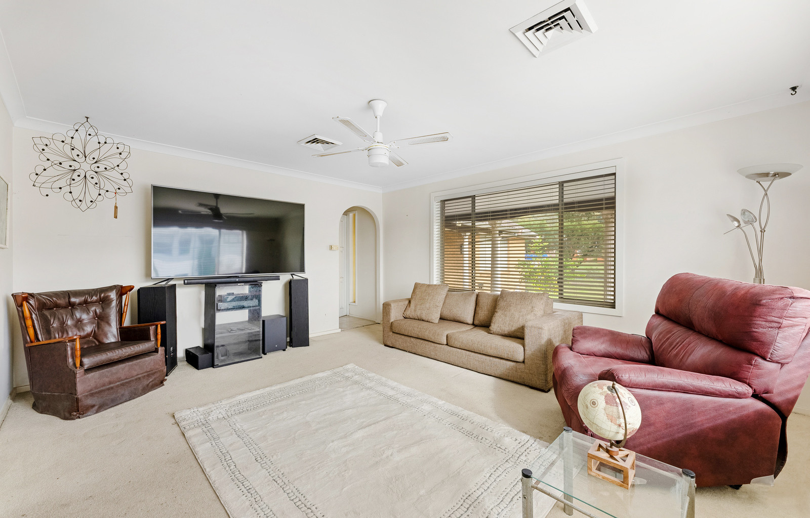 69 Bungarra Crescent, Chipping Norton - Thumbnail 4