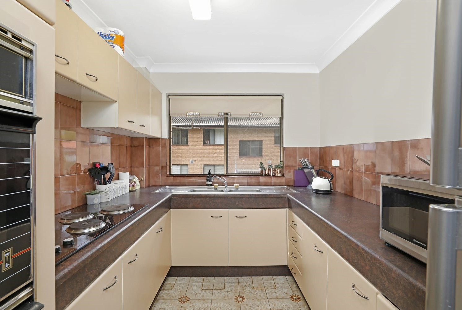 19/8-12 Railway Crescent, Jannali - Thumbnail 2