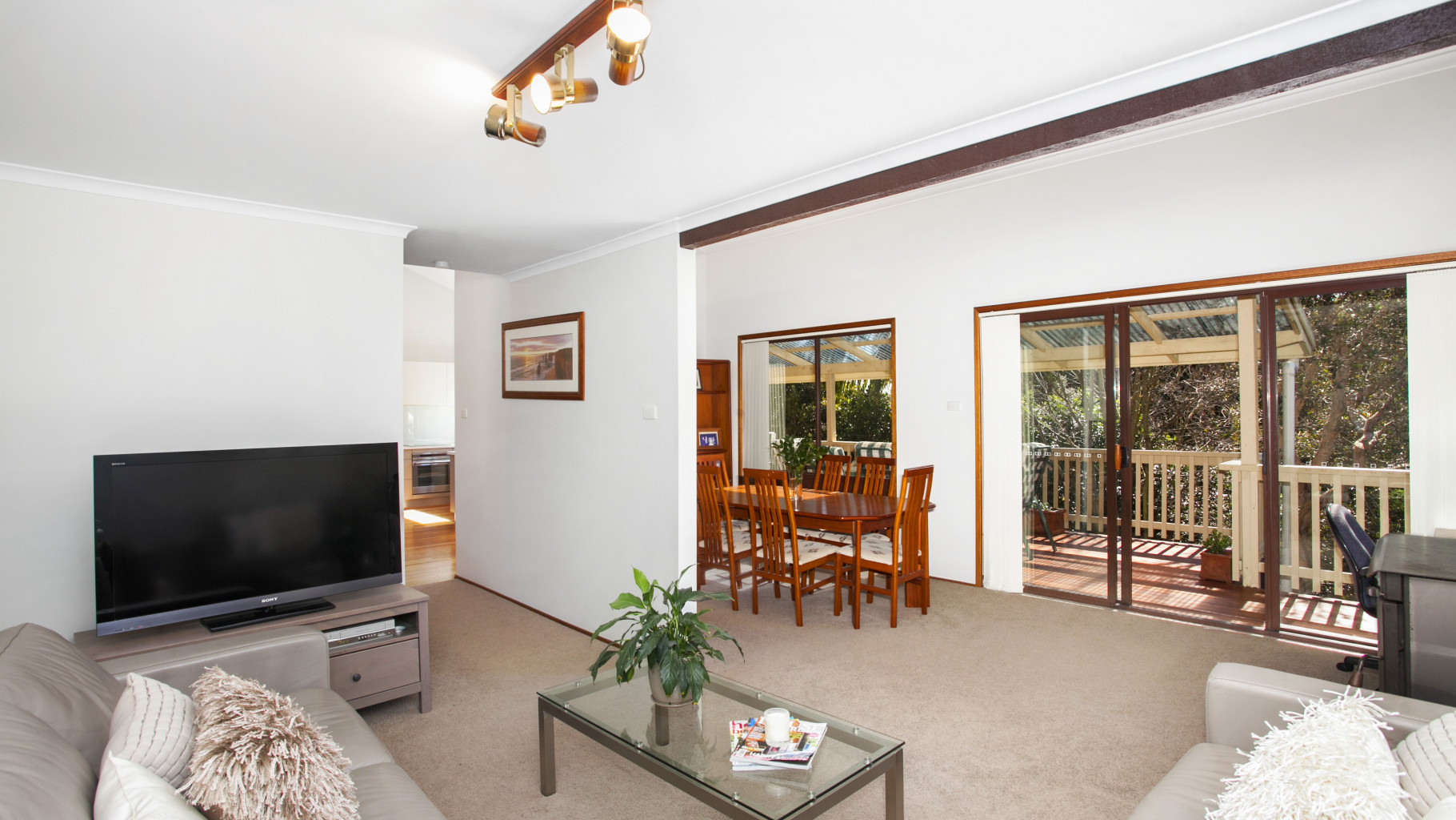 2 Meekatharra Place, Yarrawarrah - Thumbnail 2