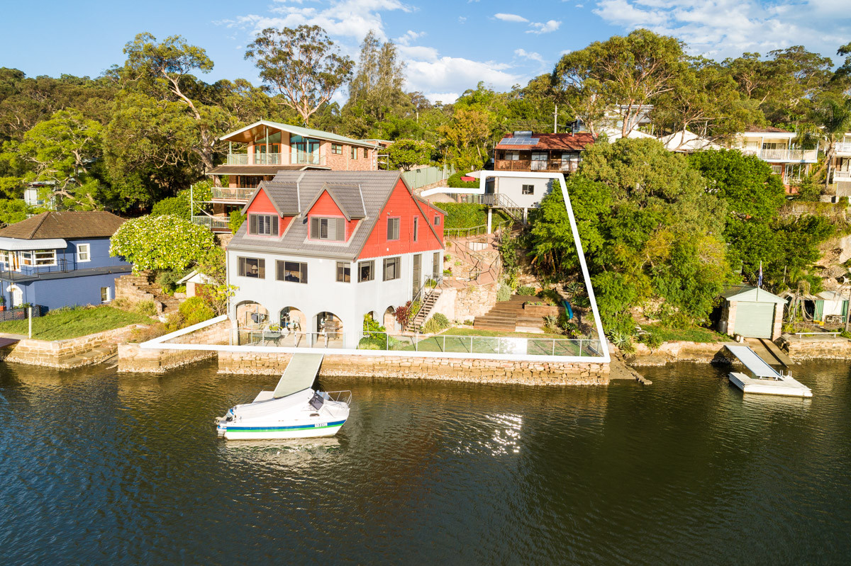 1 Bonnet Avenue, Como - Image 1