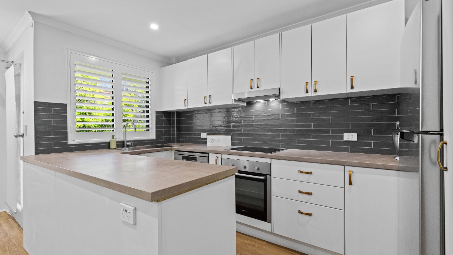 6/76-82 Glencoe Street, Sutherland - Thumbnail 2