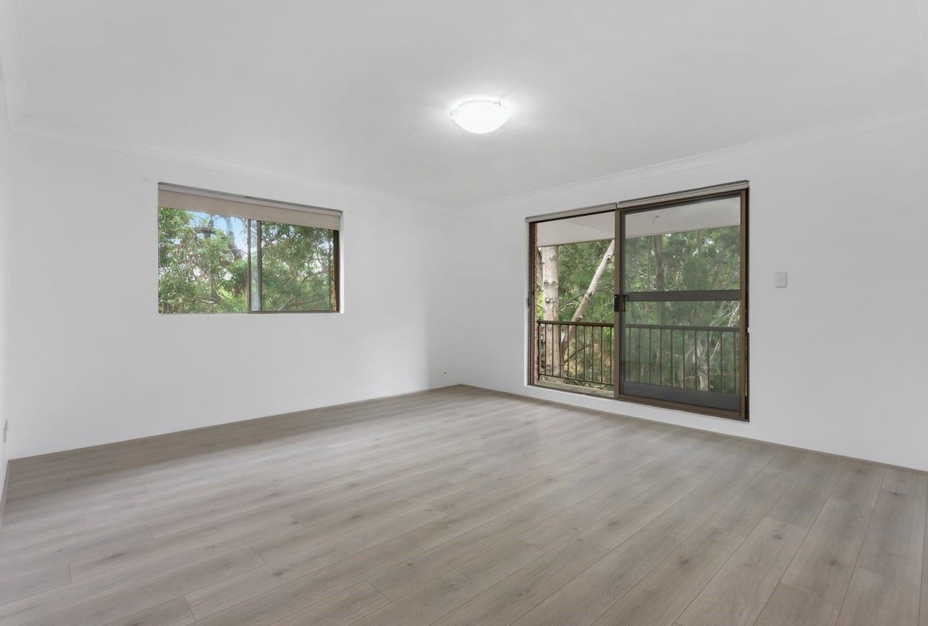 15/8-12 Railway Crescent, Jannali - Thumbnail 3