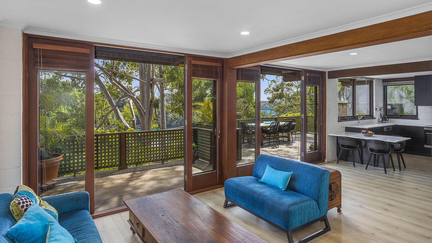 44 Central  Avenue, Como - Thumbnail 2