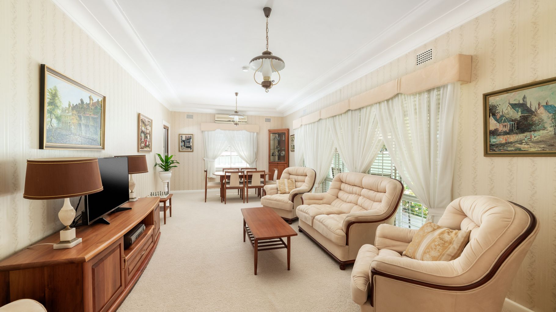 183 Acacia Road, Kirrawee - Thumbnail 2