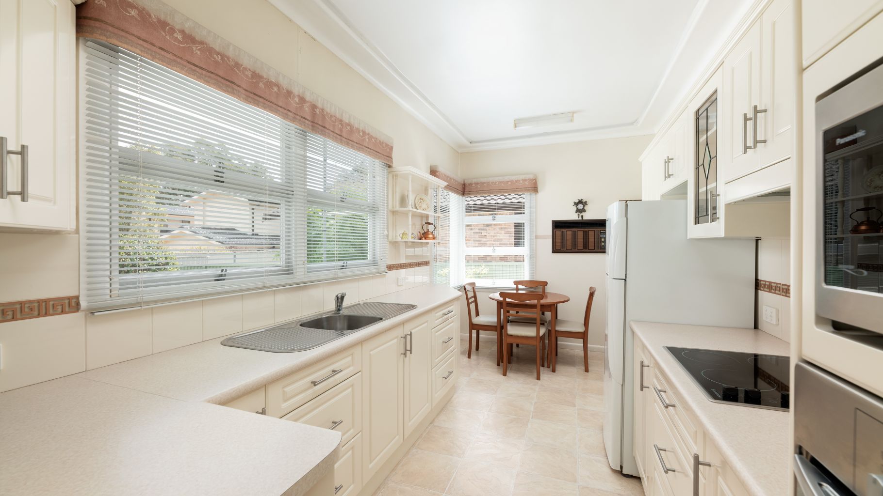 183 Acacia Road, Kirrawee - Thumbnail 3