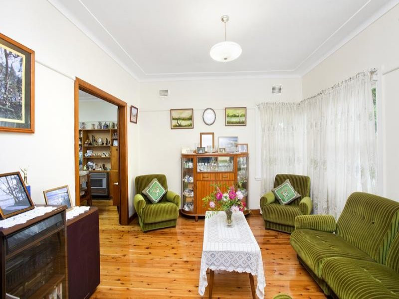 37 National Avenue, Loftus - Thumbnail 2