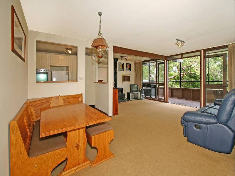 16 Cleveland Place, Bonnet Bay - Thumbnail 2