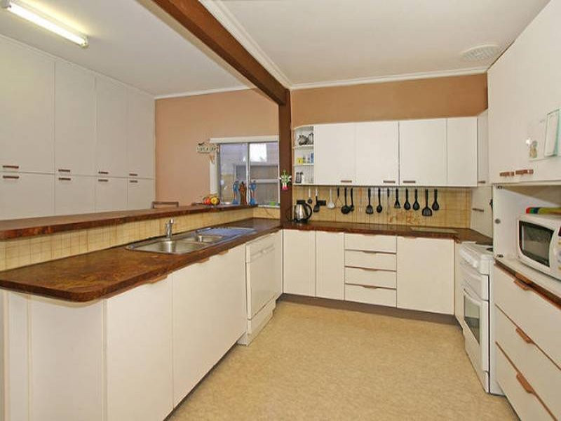 16 Davey Street, Jannali - Thumbnail 2