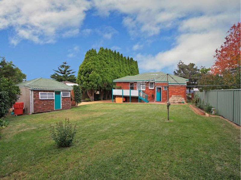 31 Browallia Crescent, Loftus - Thumbnail 5