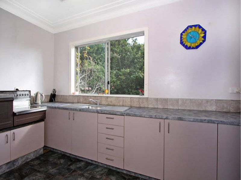 69 Eighth Avenue, Loftus - Thumbnail 4