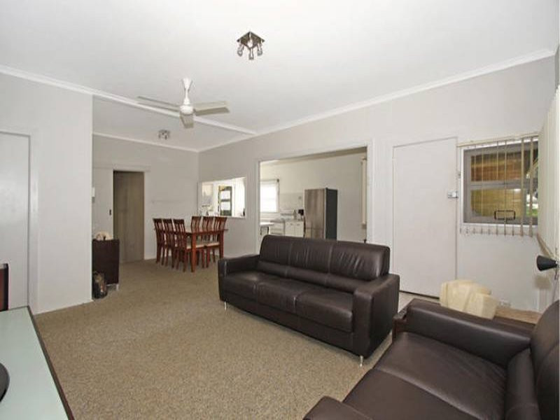 38 Georges River Crescent, Oyster Bay - Thumbnail 4