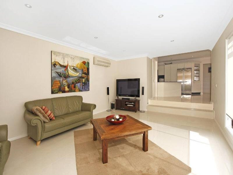 14 Wolger Street, Como - Thumbnail 2