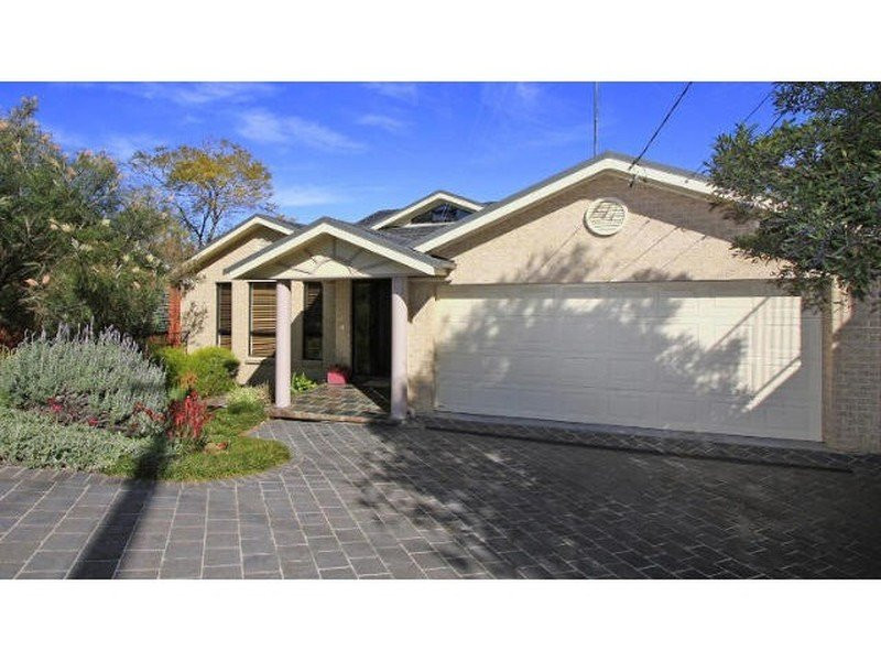 36 Lincoln Crescent, Bonnet Bay - Thumbnail 2