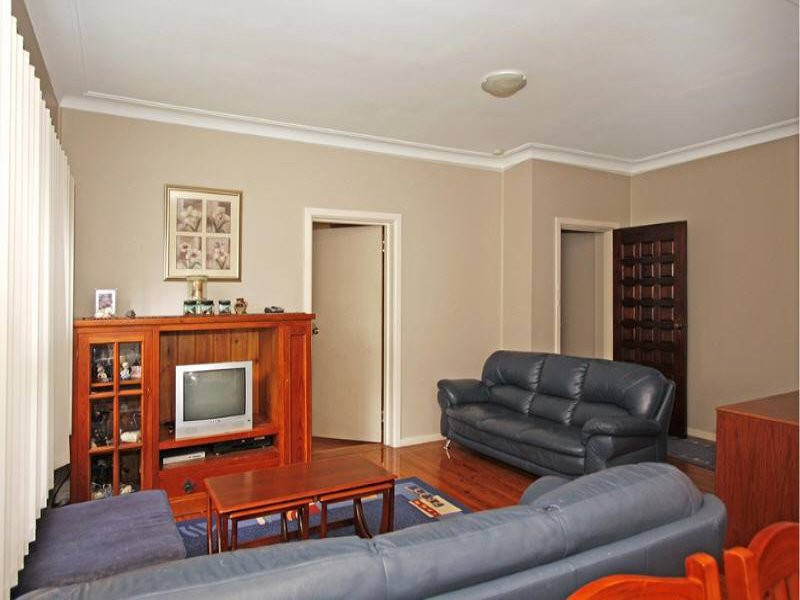 39 Loftus Ave, Loftus - Thumbnail 2
