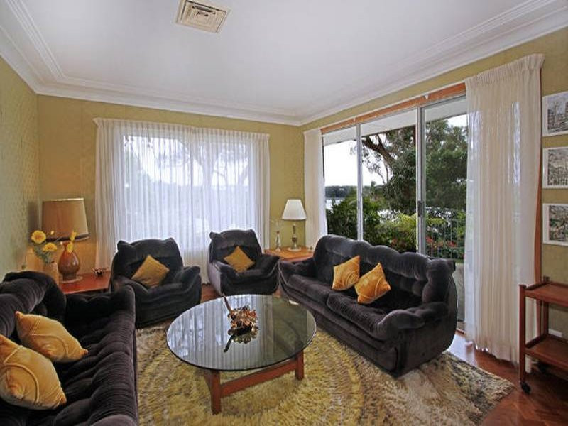 6 Tiranna Place, Oyster Bay - Thumbnail 2