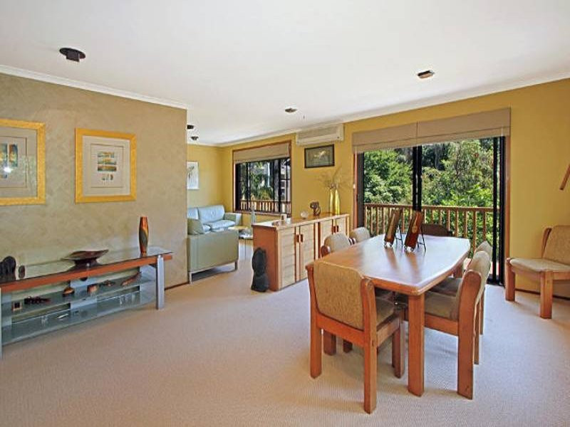 17 Glenhaven Pl, Oyster Bay - Thumbnail 4