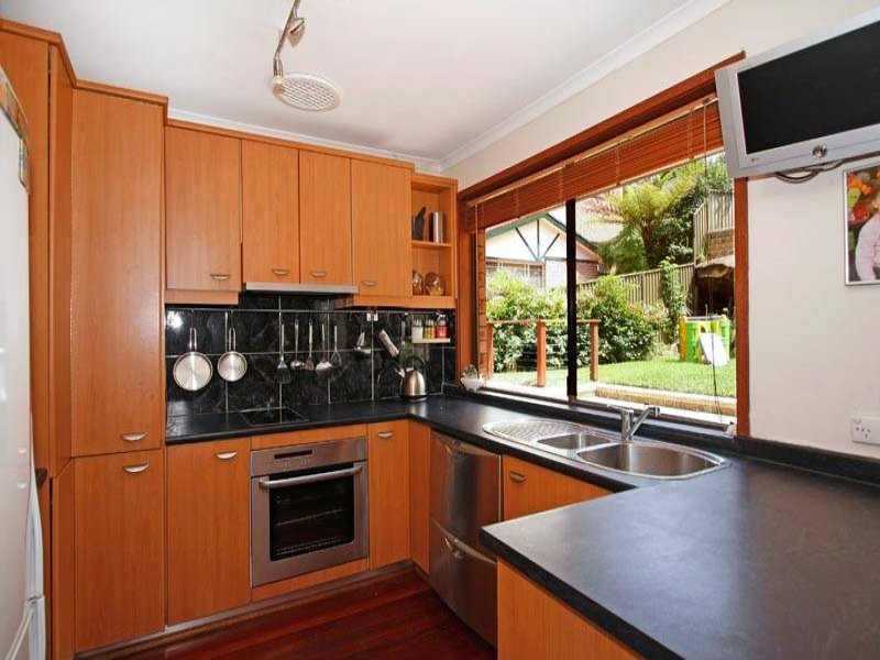 15 Como Road, Oyster Bay - Thumbnail 2