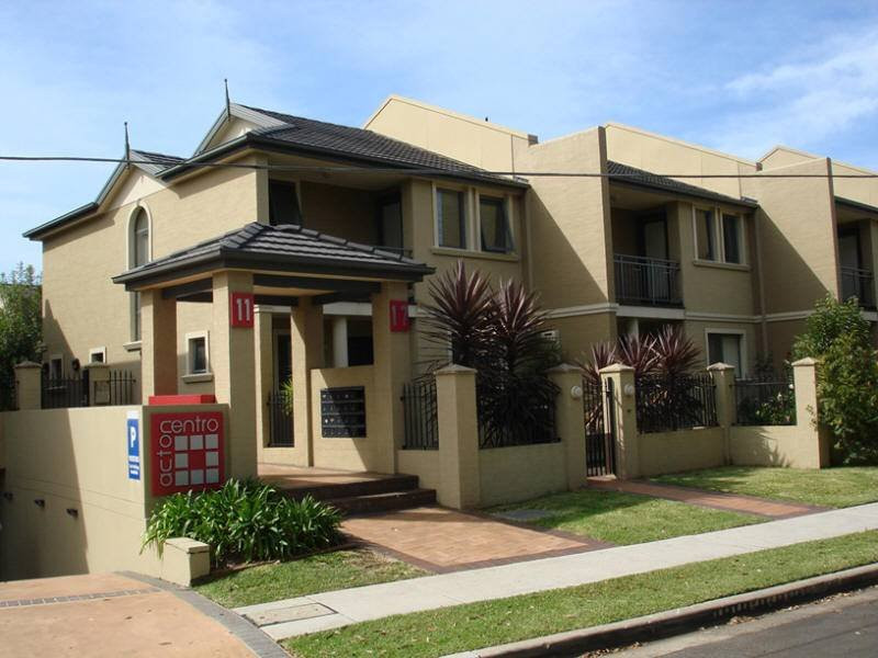 10/11-17 Acton Street