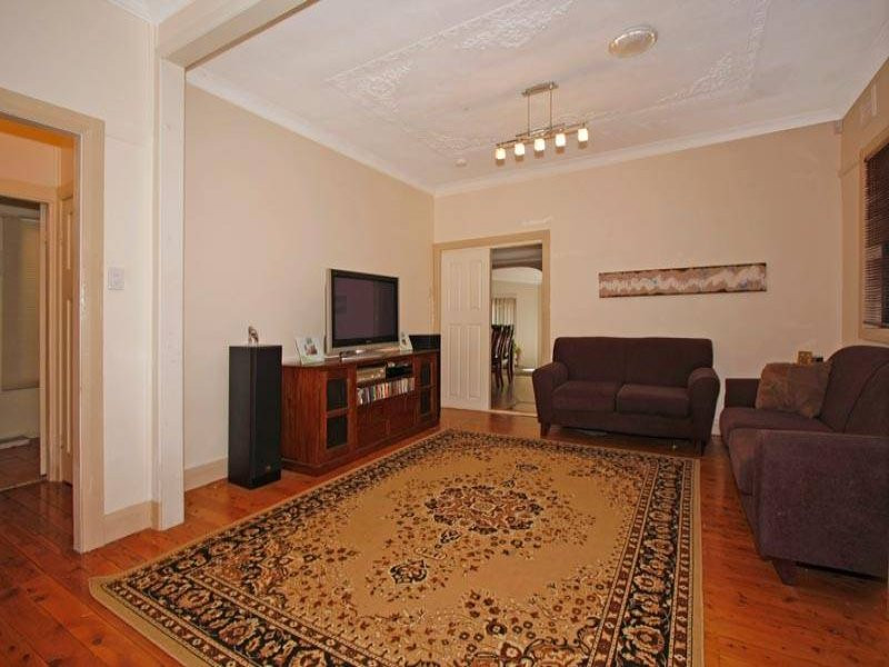37 Jannali Avenue, Jannali - Thumbnail 2