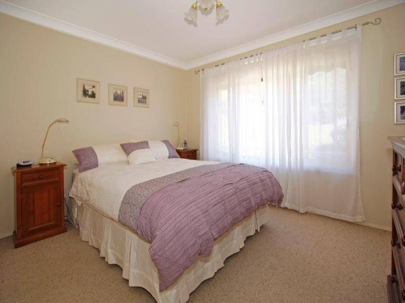 10 Azalea Place, Loftus - Thumbnail 8