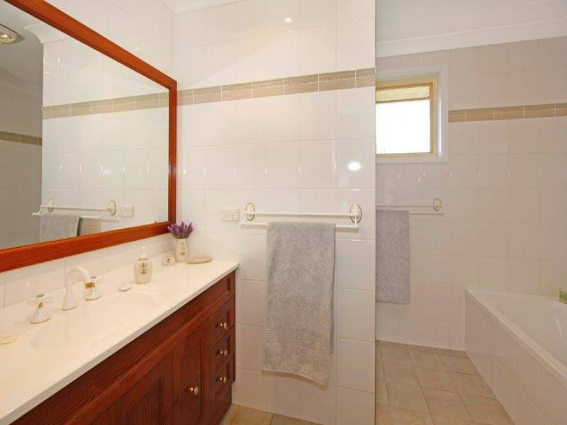10 Azalea Place, Loftus - Thumbnail 7