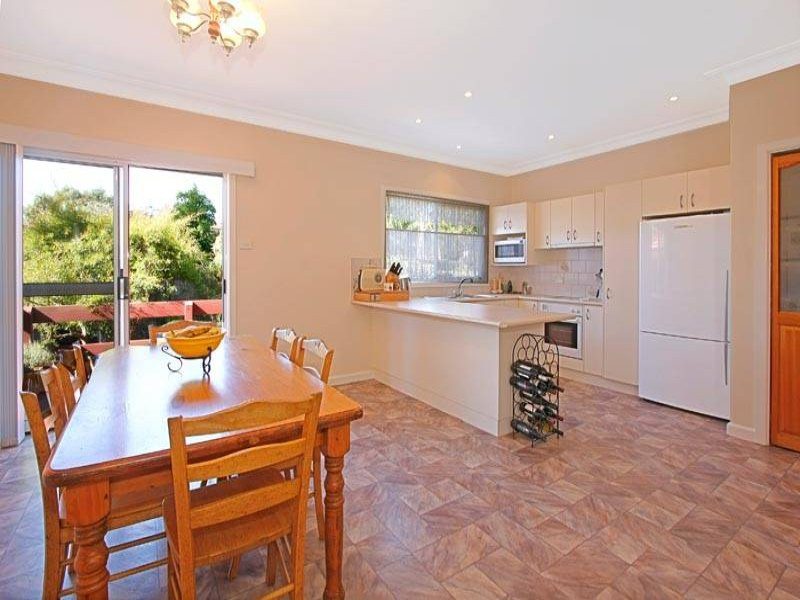 136 Sutherland Road, Jannali - Thumbnail 3