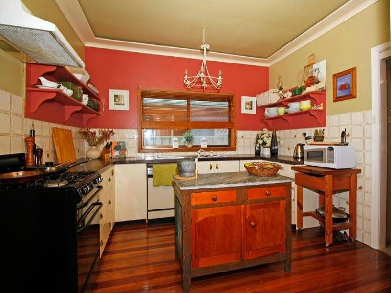 8 Fourth Avenue, Jannali - Thumbnail 3