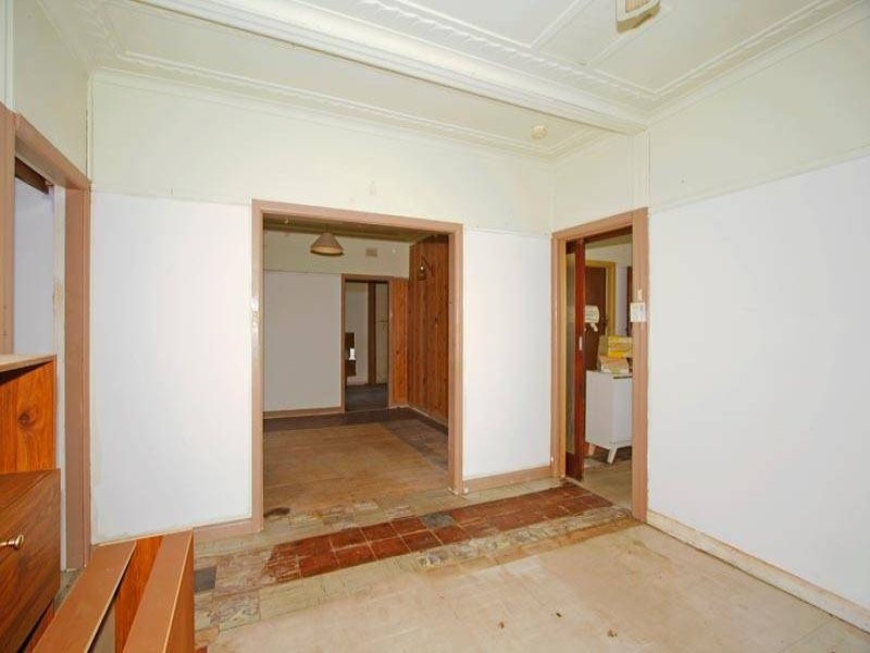 25 Woronora Crescent, Como - Thumbnail 8