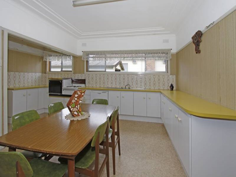 110 Railway Crescent, Jannali - Thumbnail 4