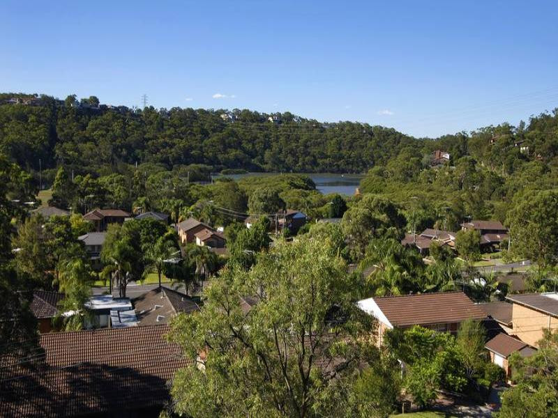 10 Eisenhower Place, Bonnet Bay - Thumbnail 2