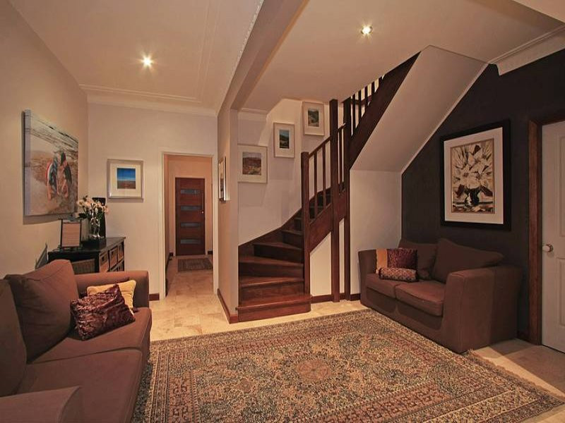 19 Loves Avenue, Oyster Bay - Thumbnail 3