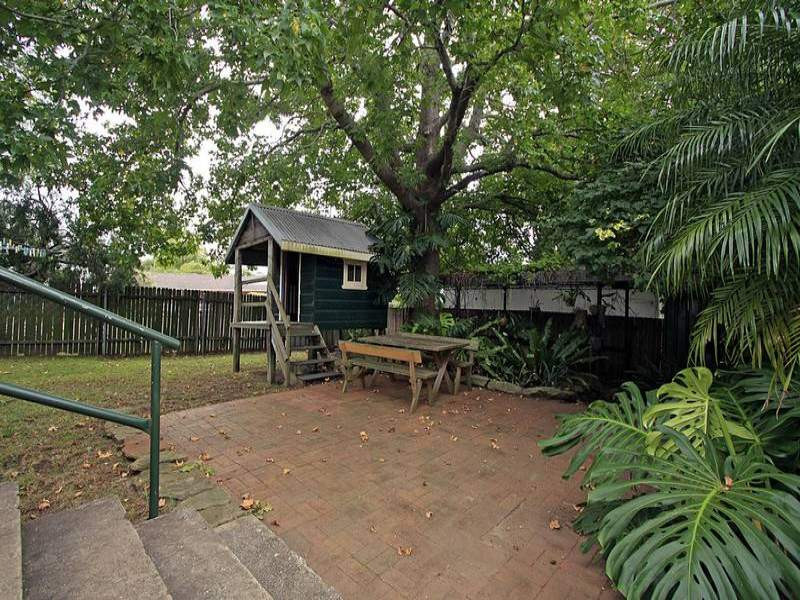 33 Sixth Avenue, Loftus - Thumbnail 2