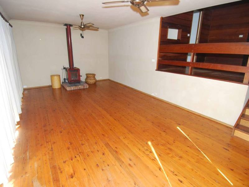 78 Bignell Street, Illawong - Thumbnail 2