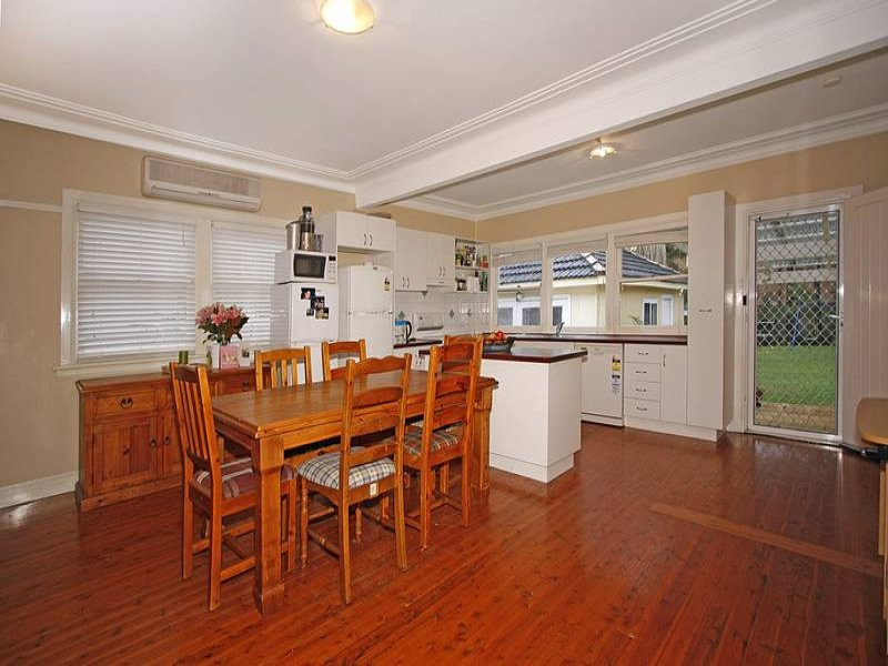 76 Georges River Road, Jannali - Thumbnail 3
