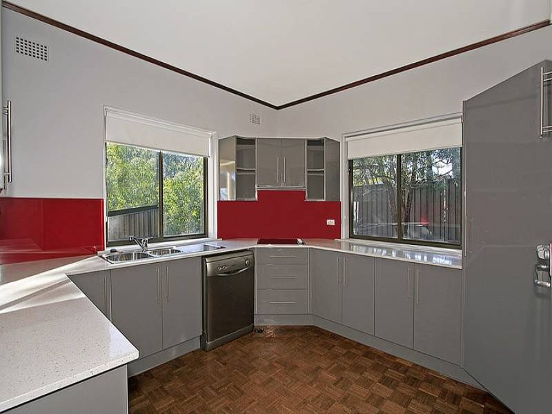 7 Lincoln Crescent, Bonnet Bay - Thumbnail 3