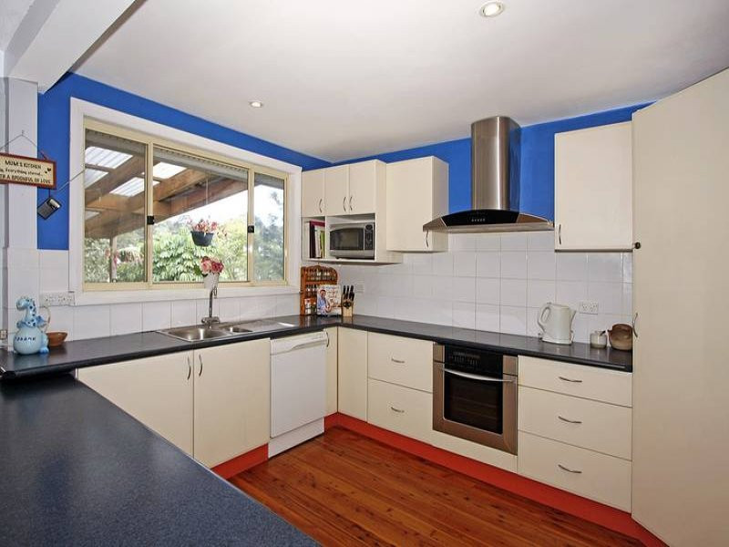 8 Bindea Street (access via Sutherland Road), Jannali - Thumbnail 2