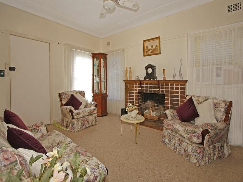 8 Fifth Avenue, Jannali - Thumbnail 4