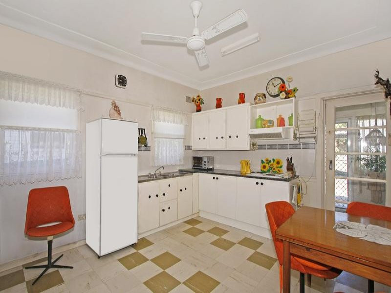 8 Fifth Avenue, Jannali - Thumbnail 2